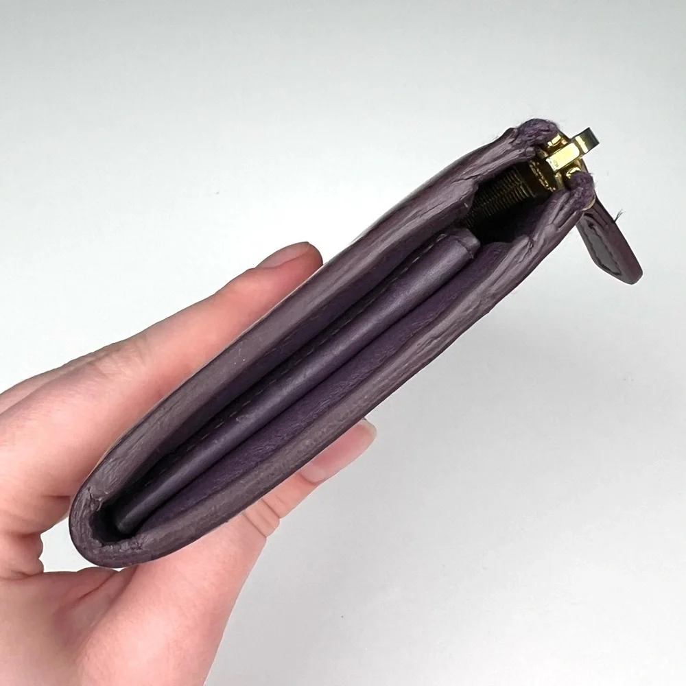 Miu Miu Pattent Leather Bow Wallet Purple - Picture 3 of 8